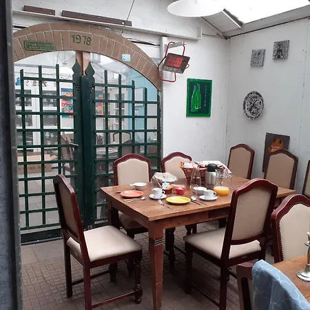 Wijndomein De Vier Ambachten -Overnachten In De Wijngaard Simonshaven Exterior photo