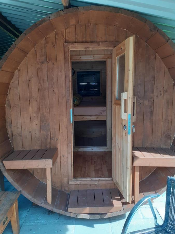 Wijndomein De Vier Ambachten -overnachten In De Wijngaard Campingplatz Simonshaven